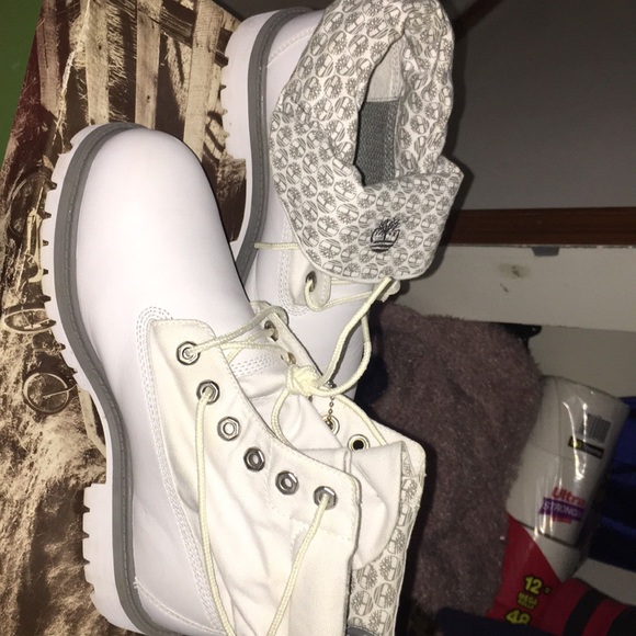 Timberlands - Picture 4 of 5